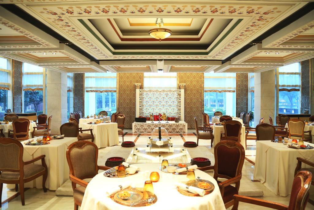 Jaypee Palace Hotel Agra  Exteriér fotografie